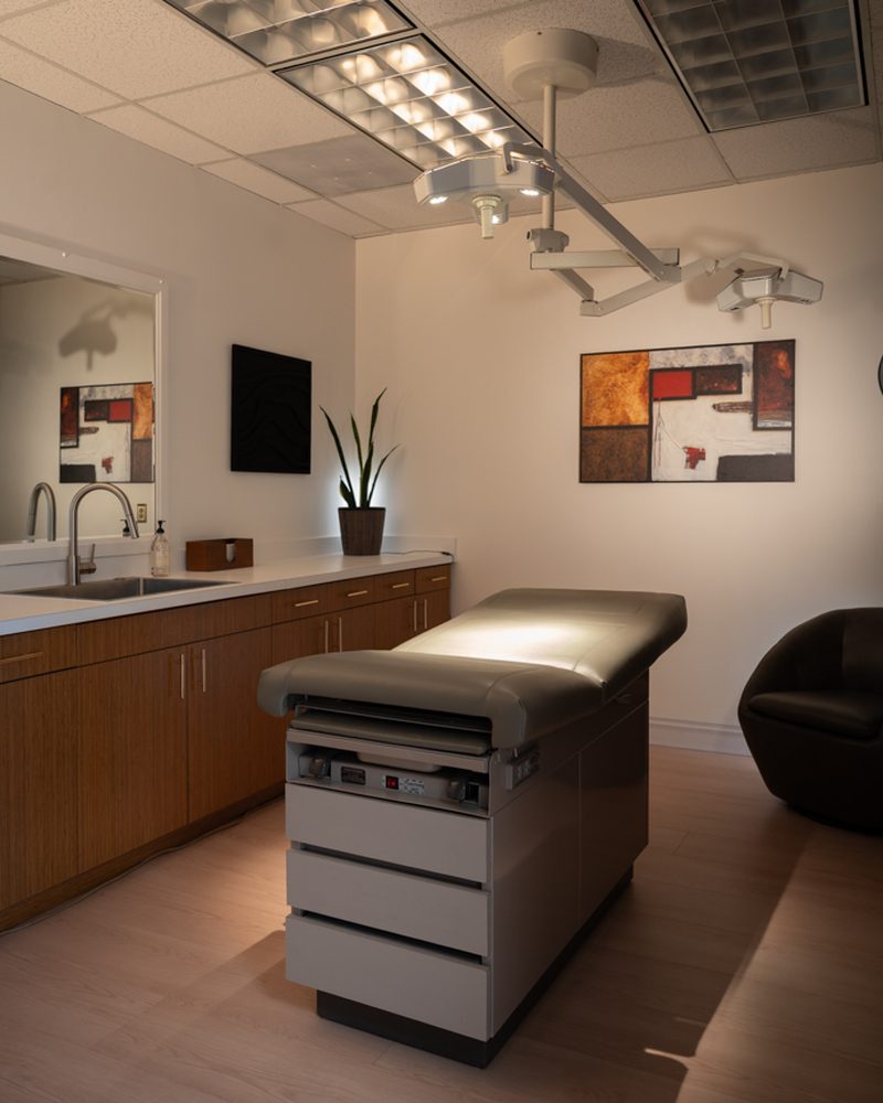 Sereno Medicine examination room in San Antonio — modern clinical environment for concierge internal medicine